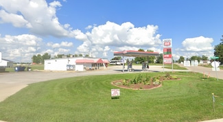 Le Grand, IA Service Station - 806 W Main St