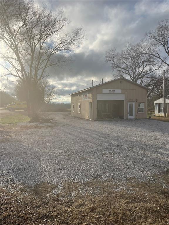 17728 E AR-15 Hwy, Gentry, AR for Rent