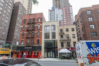New York, NY Storefront Retail/Residential - 698 2nd Ave