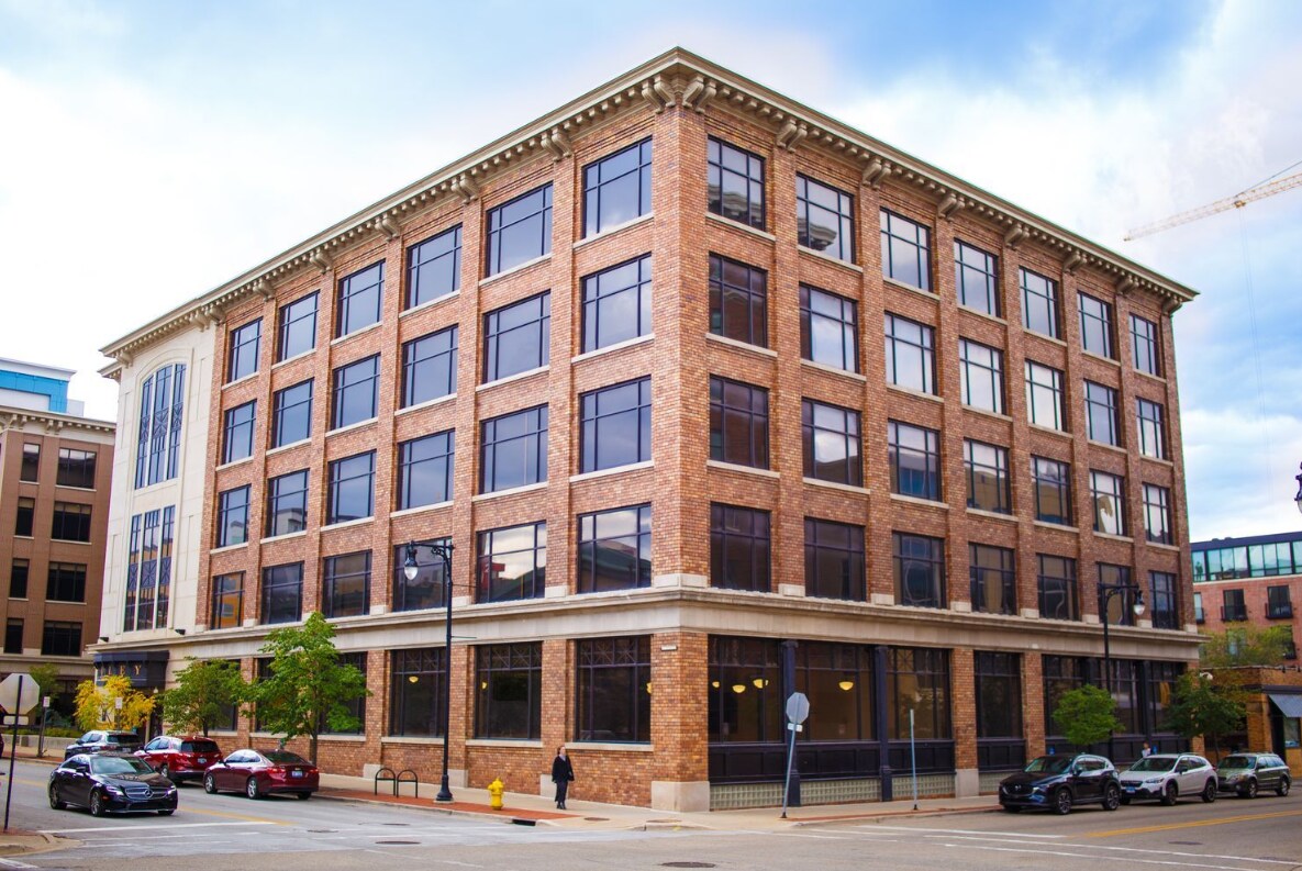 111 Commerce Ave SW, Grand Rapids, MI for Rent