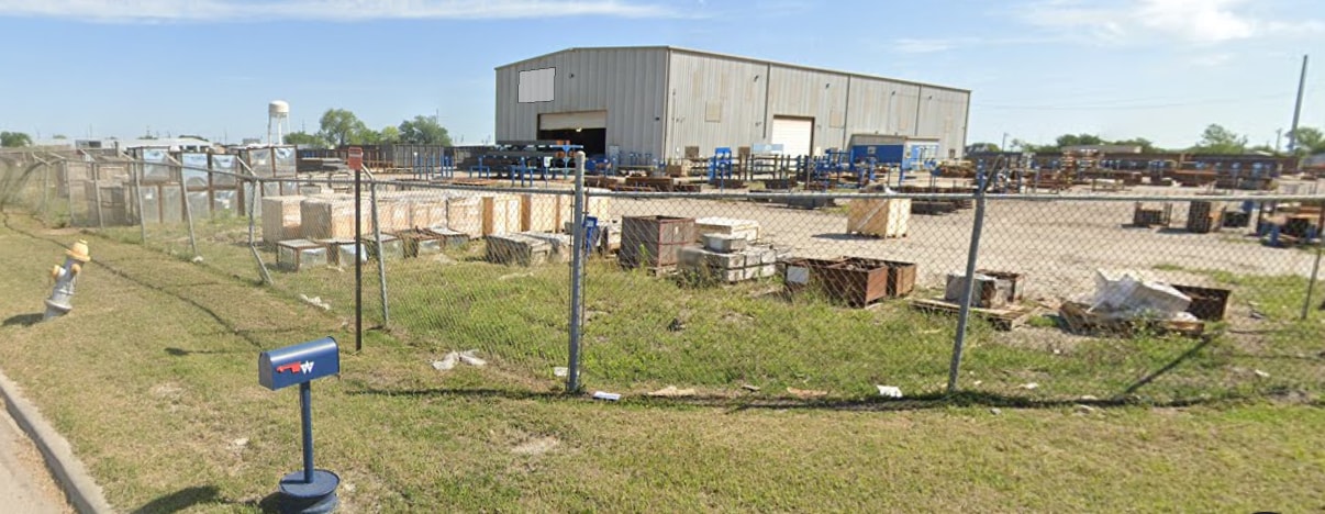 100 E Industrial Blvd, Beeville, TX for Rent