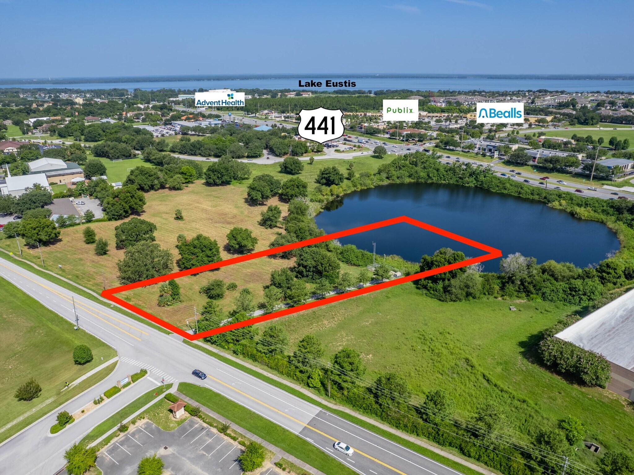 000 Dora Ave, Tavares, FL for Sale