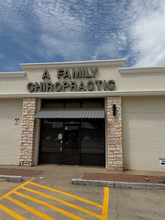 Denton, TX Office/Retail - 400 N Loop 288