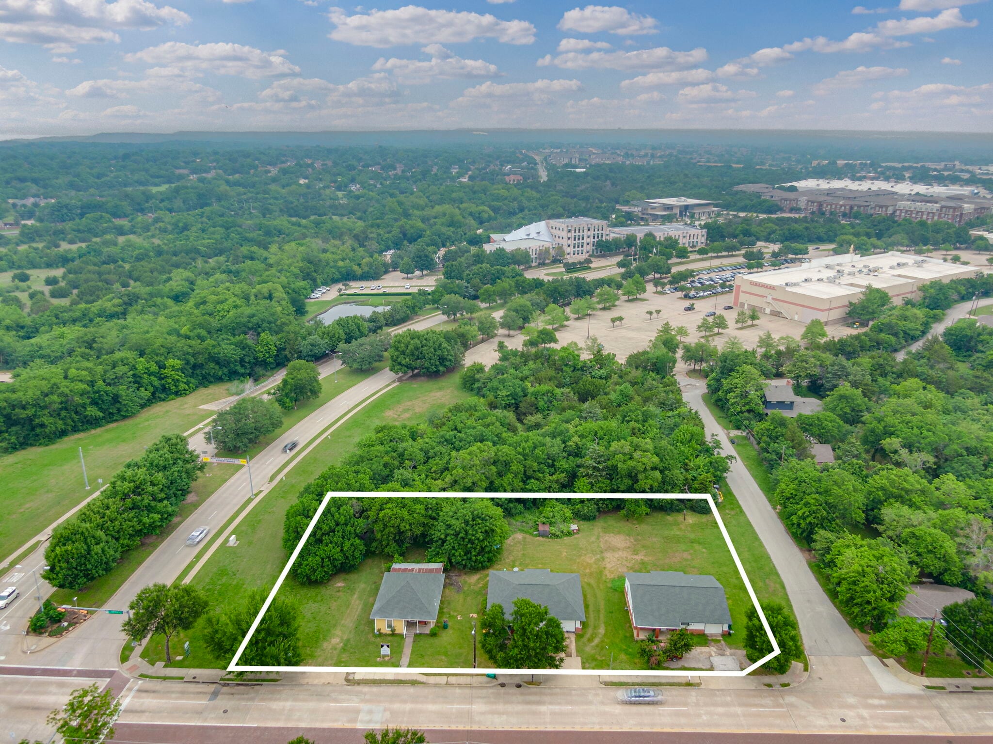 301 W Belt Line Rd, Cedar Hill, TX for Sale