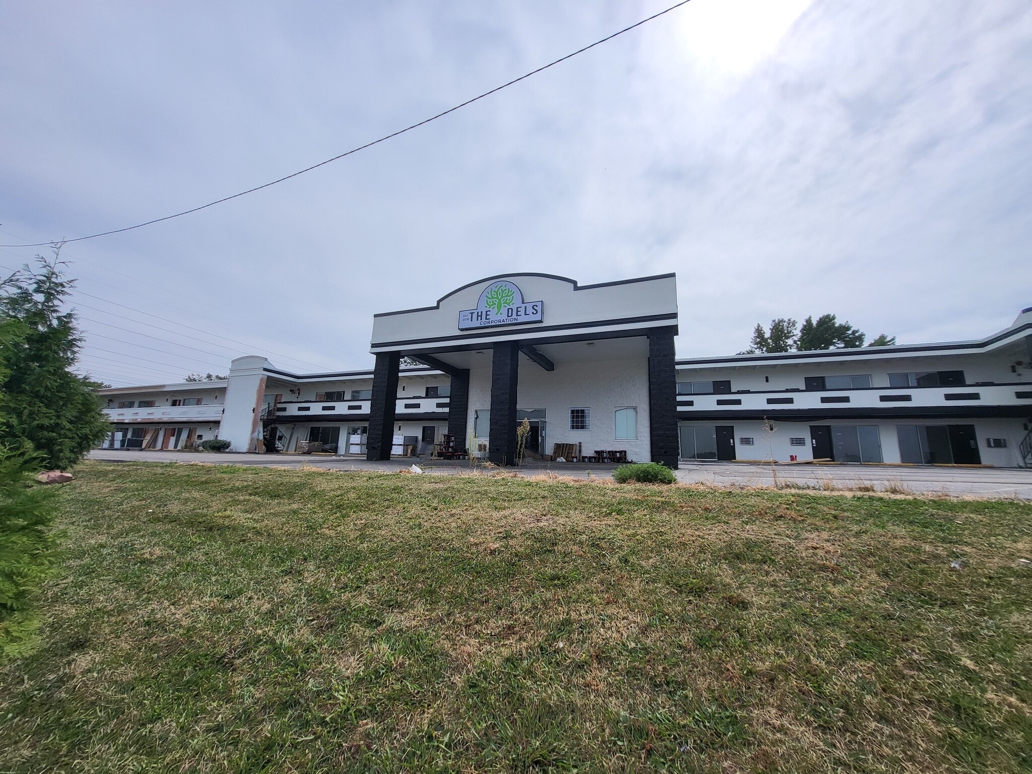 7350 N Hanley Rd, Hazelwood, MO for Sale