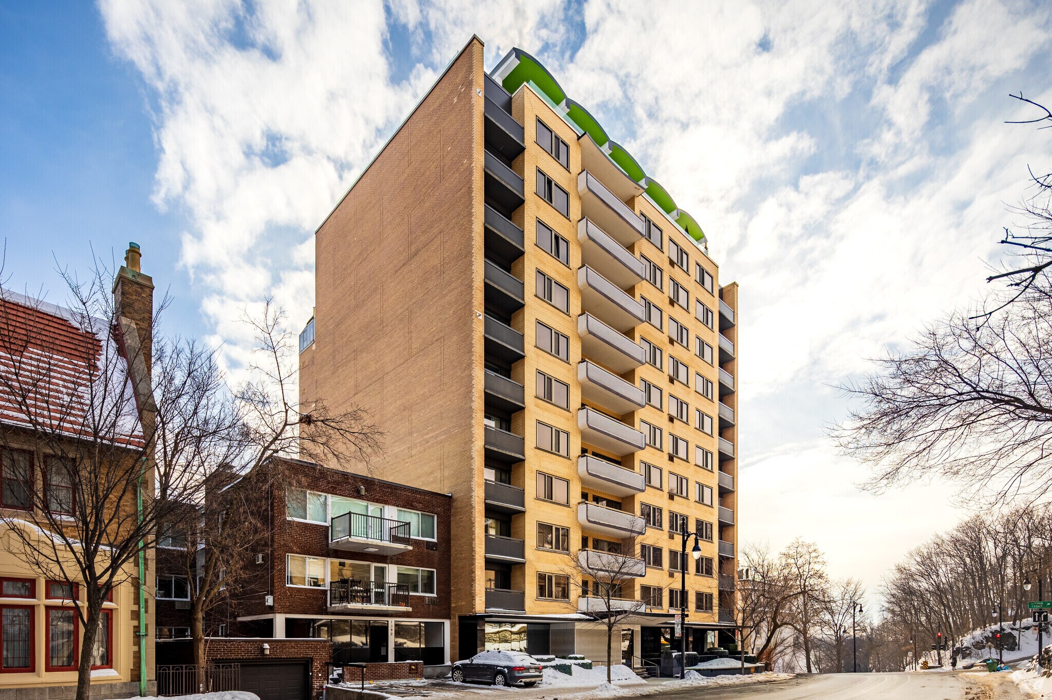 1400 Av Des Pins O, Montréal, QC for Sale
