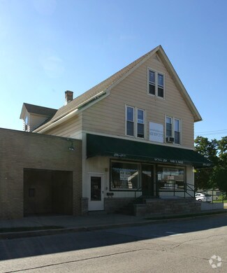 105 S Main St  