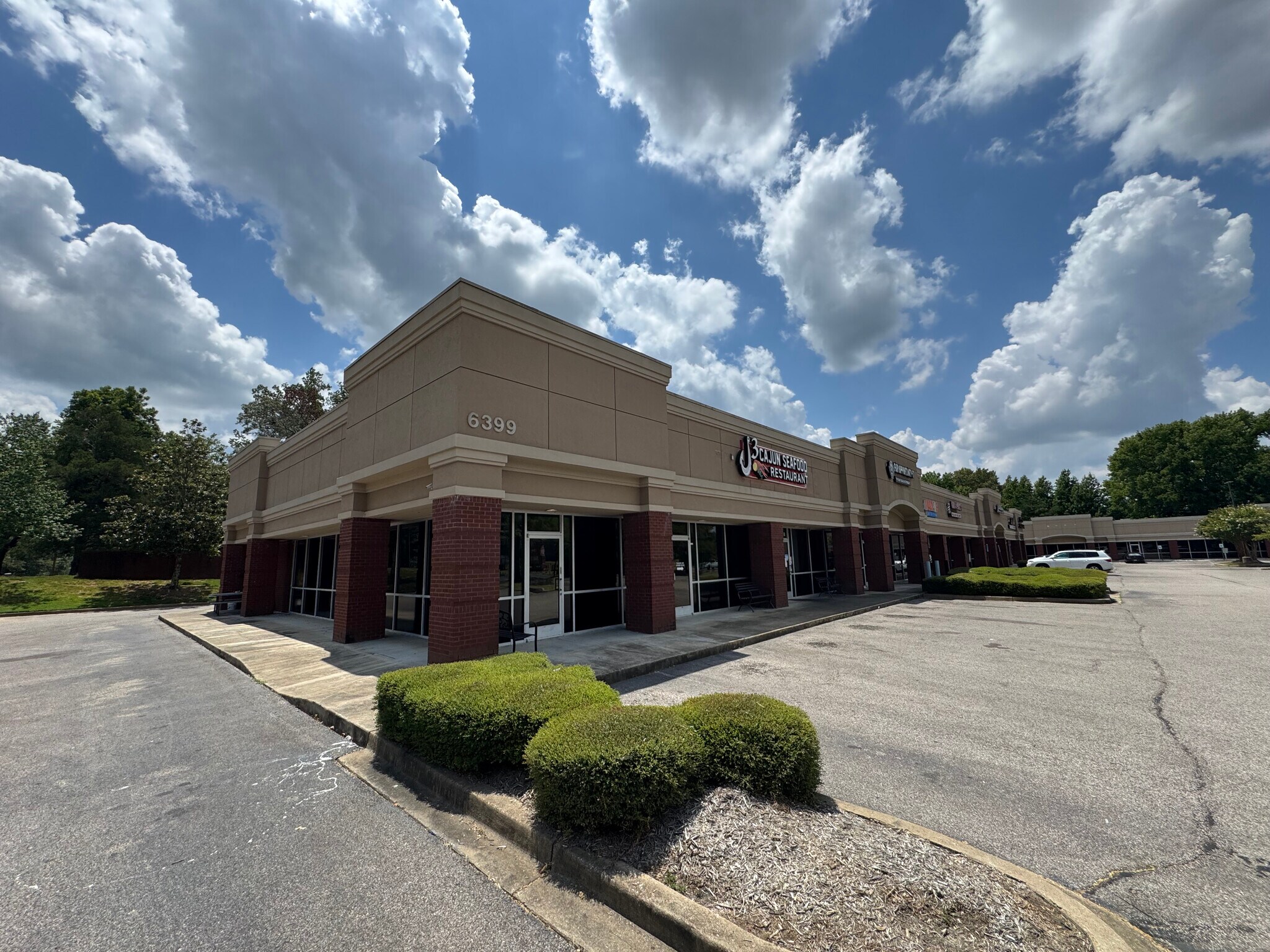 6379 Goodman Rd, Olive Branch, MS for Rent