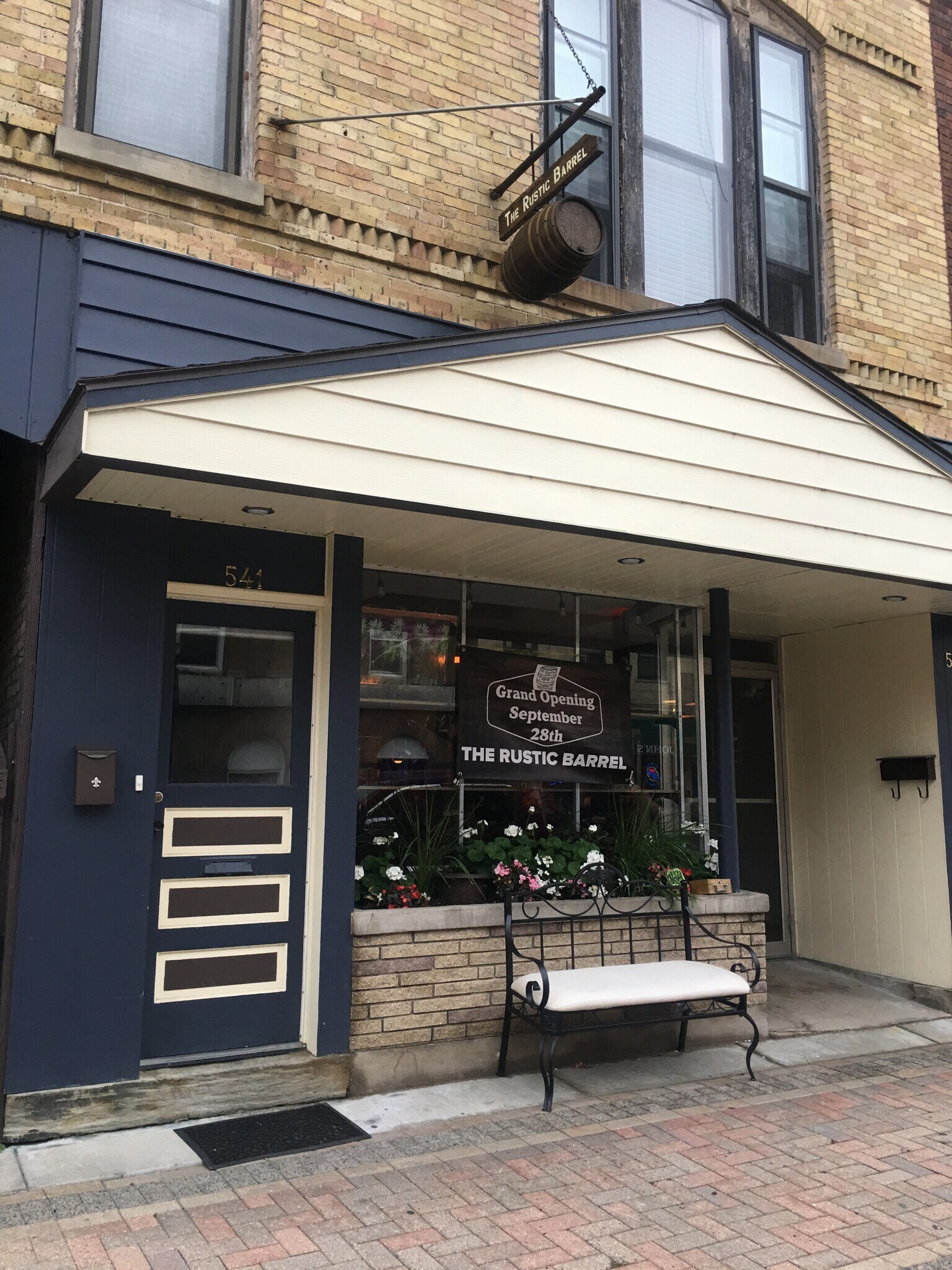 541-549 Pine St, Burlington, WI for Sale