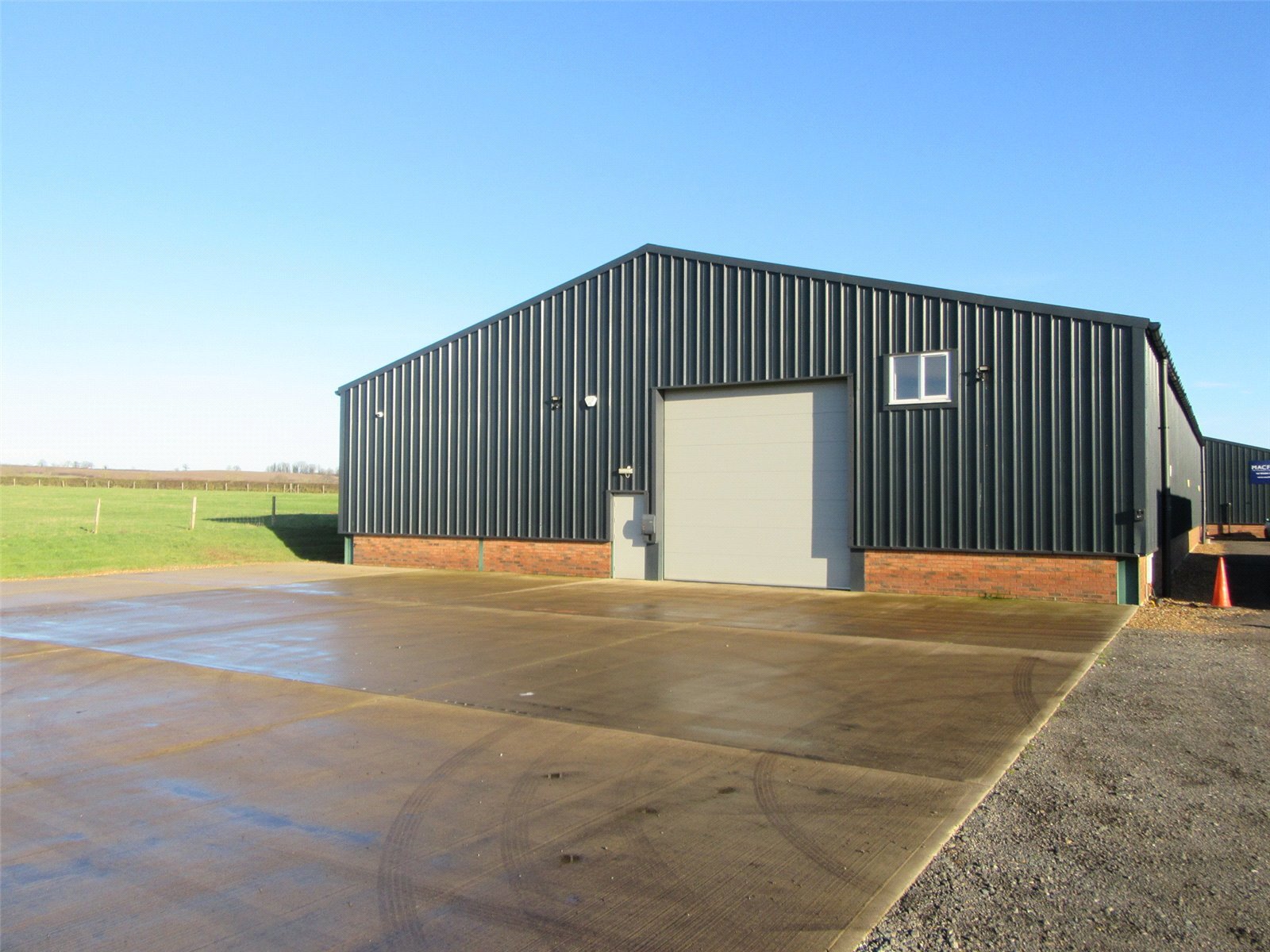 Brington Rd, Flore, NTH for Rent