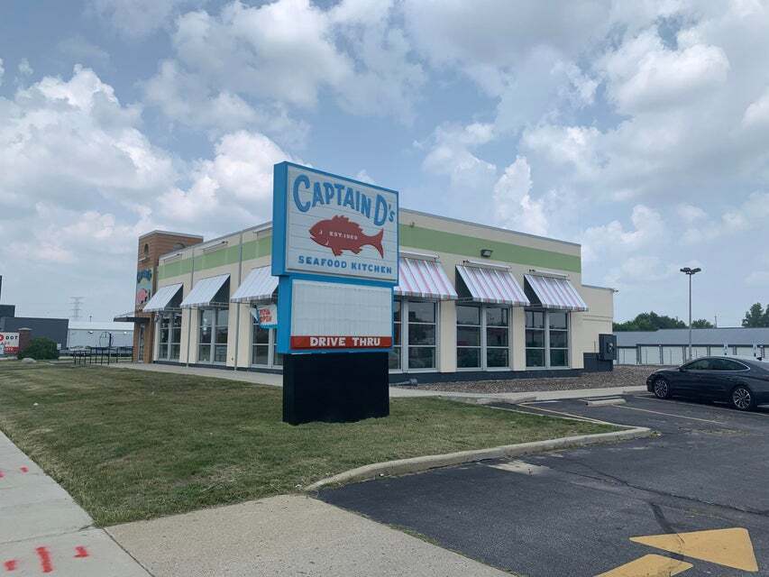 7320 W Good Hope Rd, Milwaukee, WI for Rent
