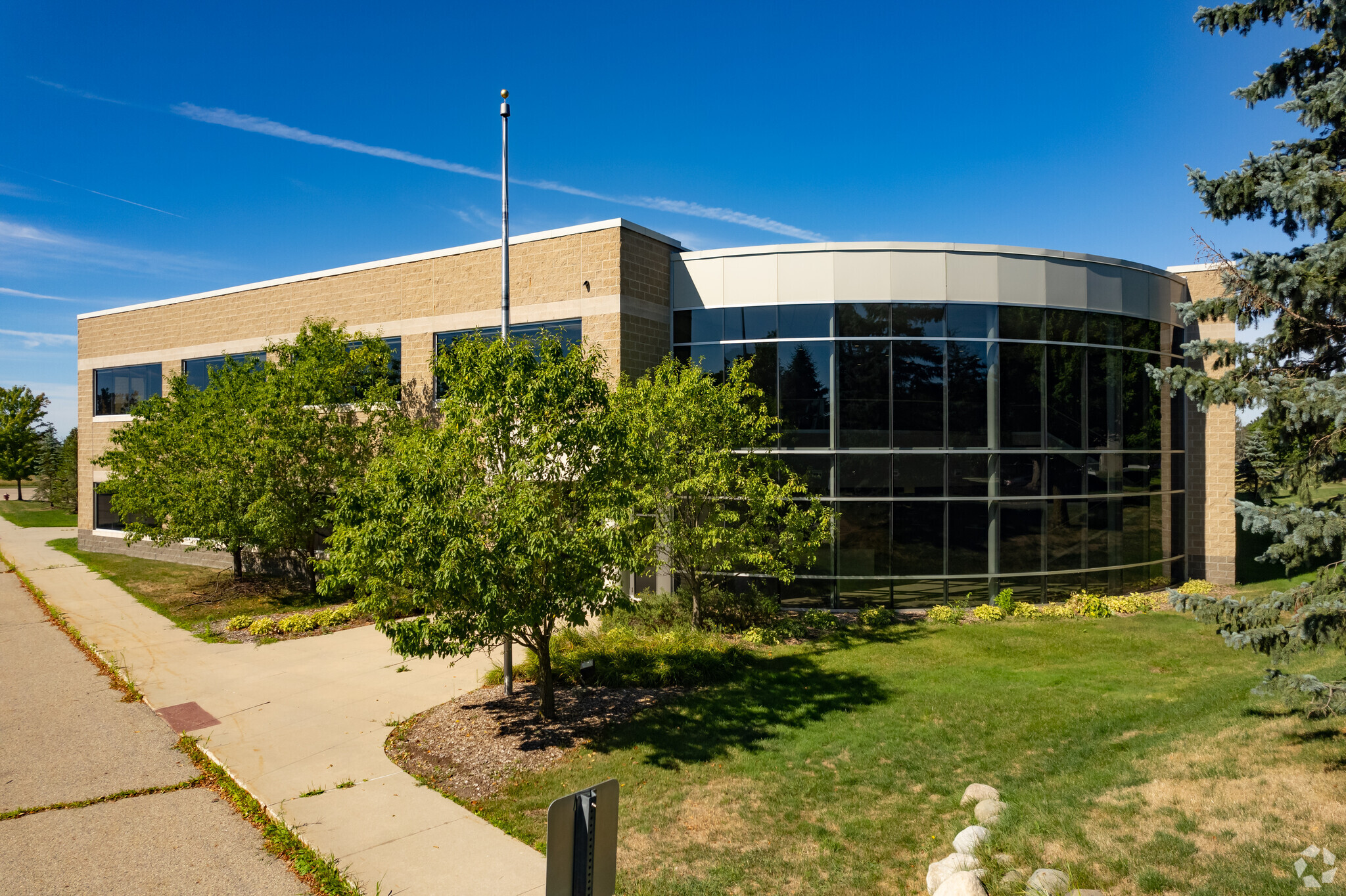 5030 Corporate Exchange Blvd SE, Grand Rapids, MI for Rent