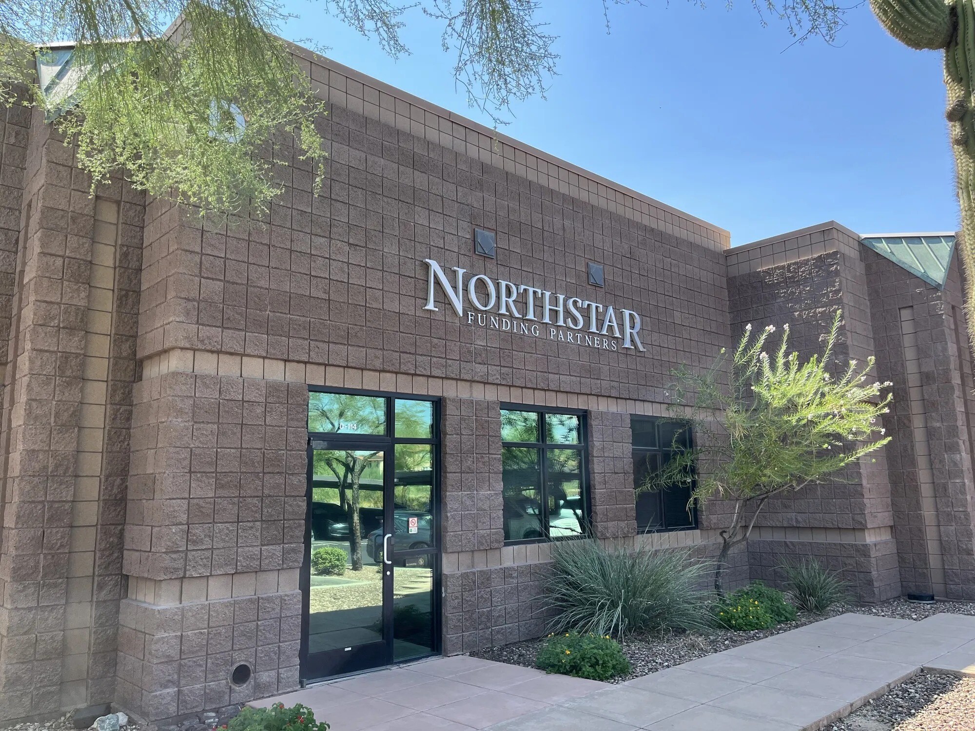 42104 N Venture Dr, Anthem, AZ for Sale