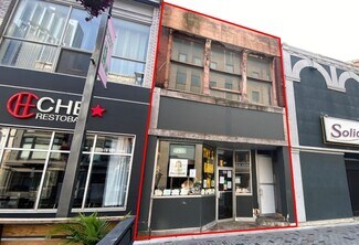 London, ON Storefront - 221-223 Dundas St