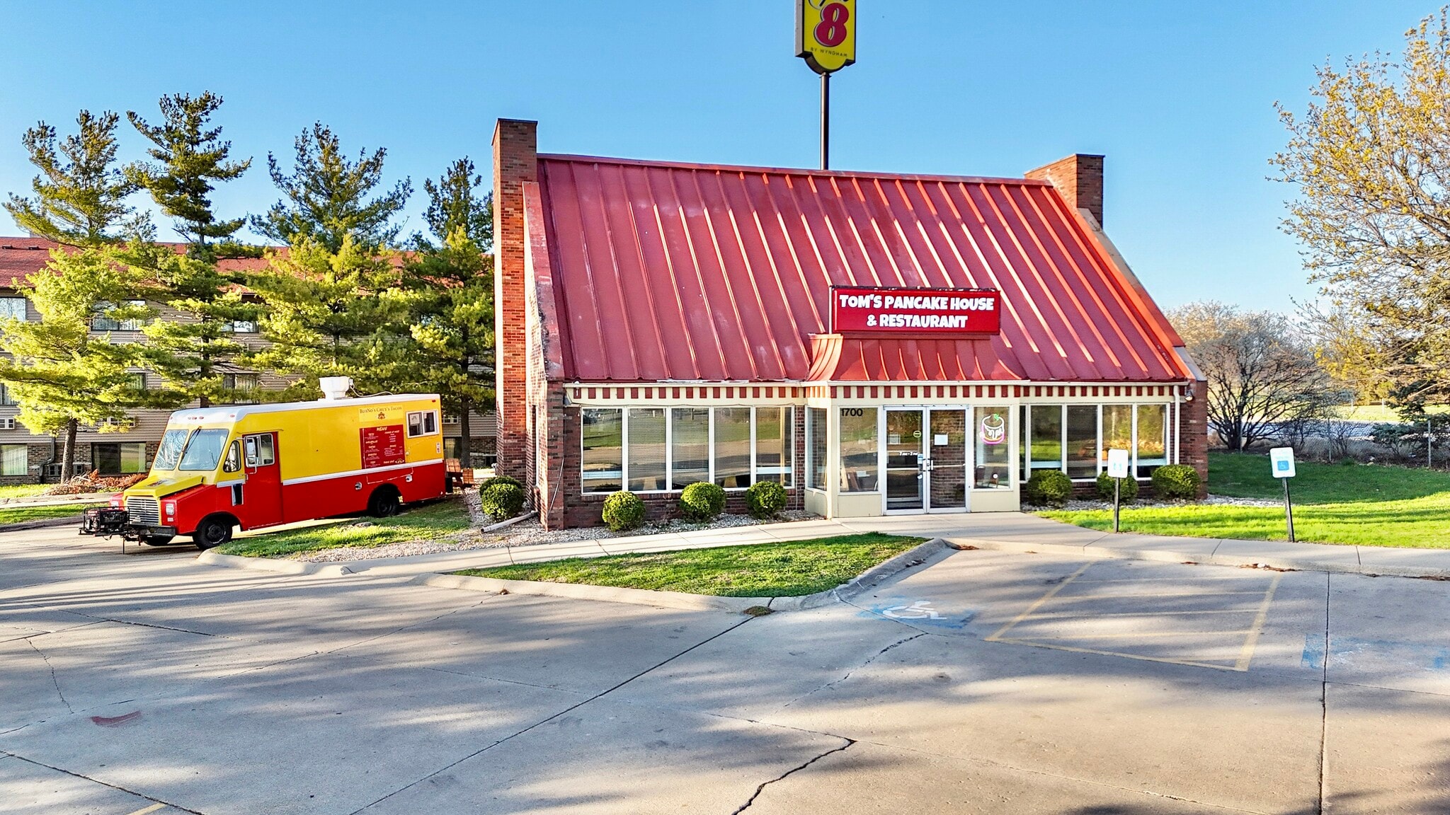 1700 Fredrick Ln, Normal, IL for Sale