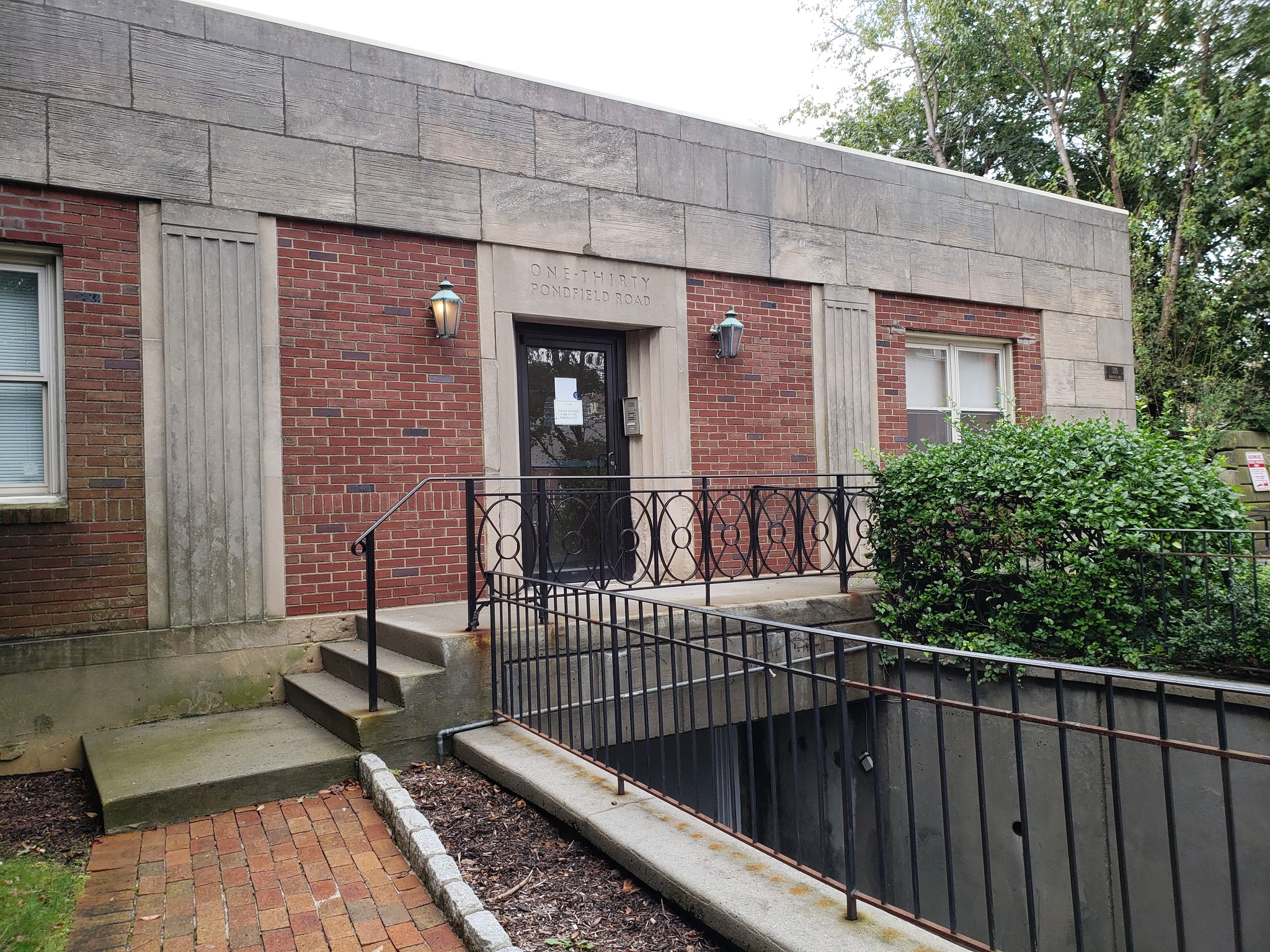 130 Pondfield Rd, Bronxville, NY for Rent