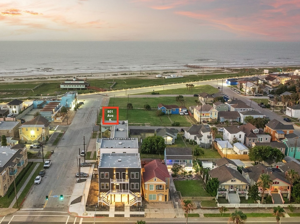 801 Avenue K, Galveston, TX for Sale