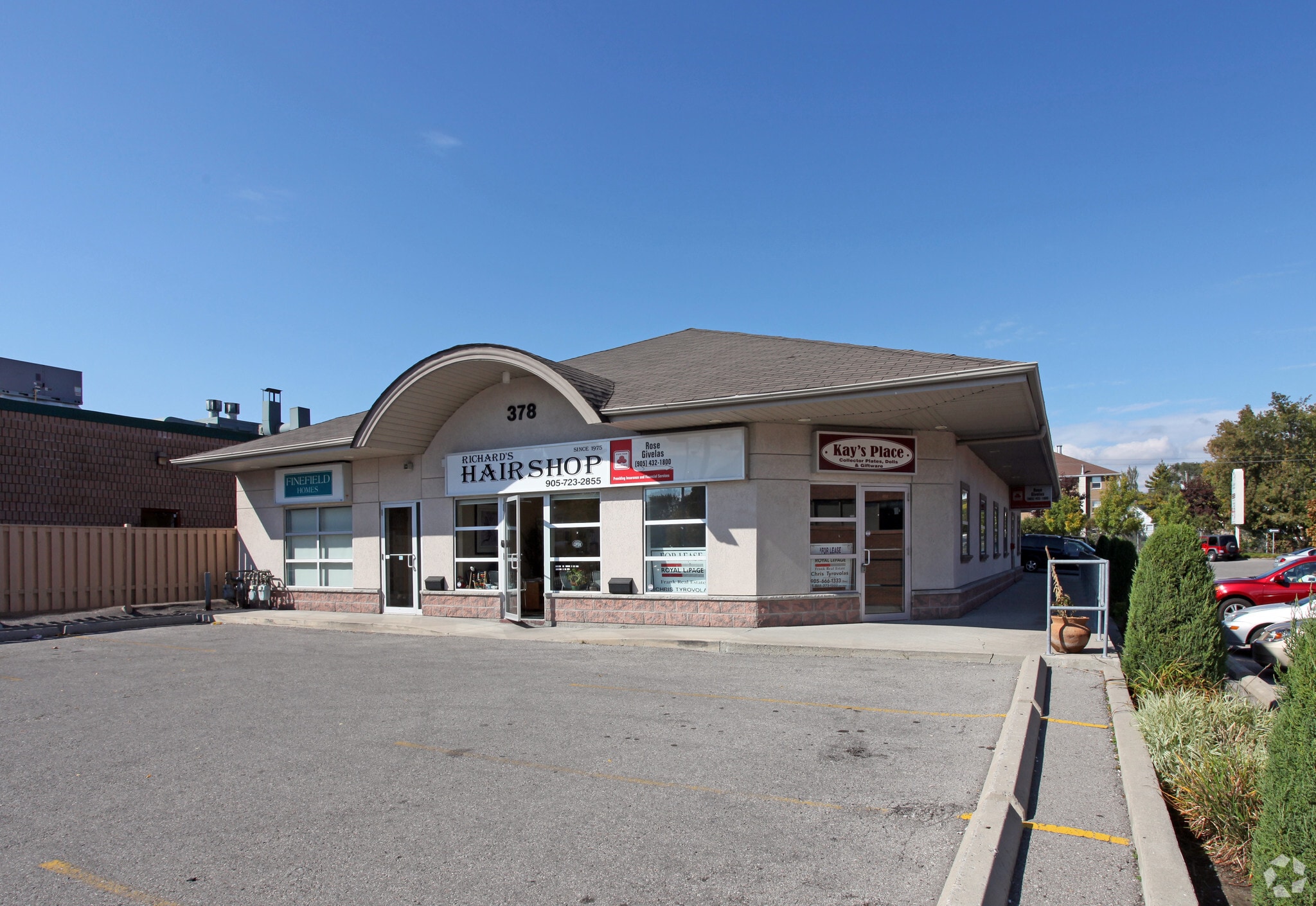 379 Bond St, Oshawa, ON for Rent
