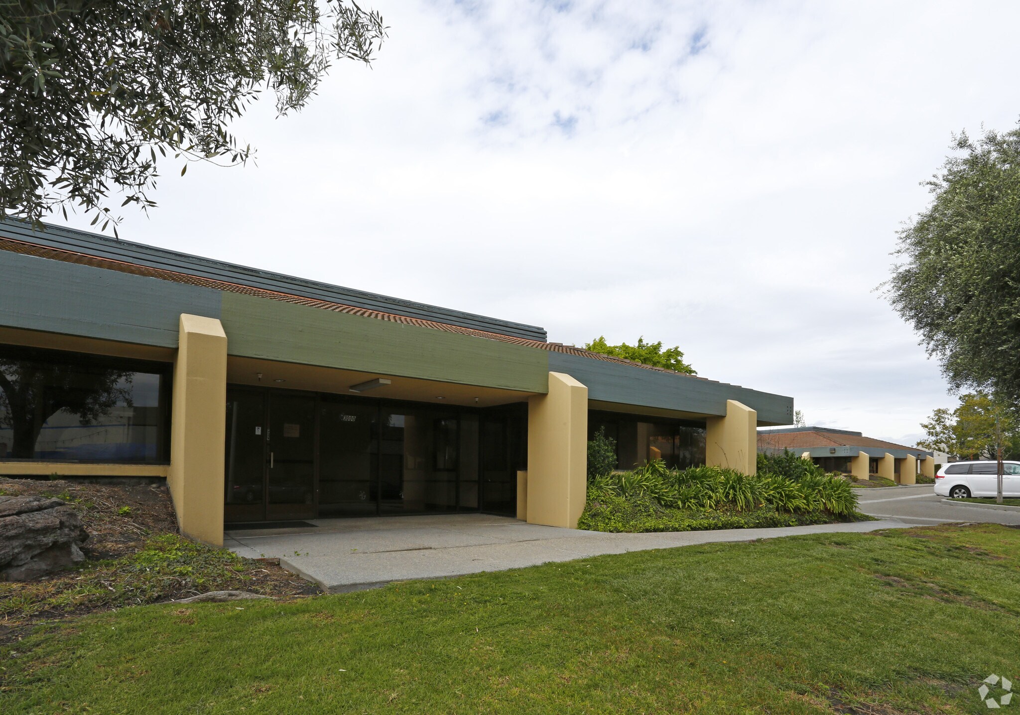 3000-3050 Kenneth St, Santa Clara, CA for Rent