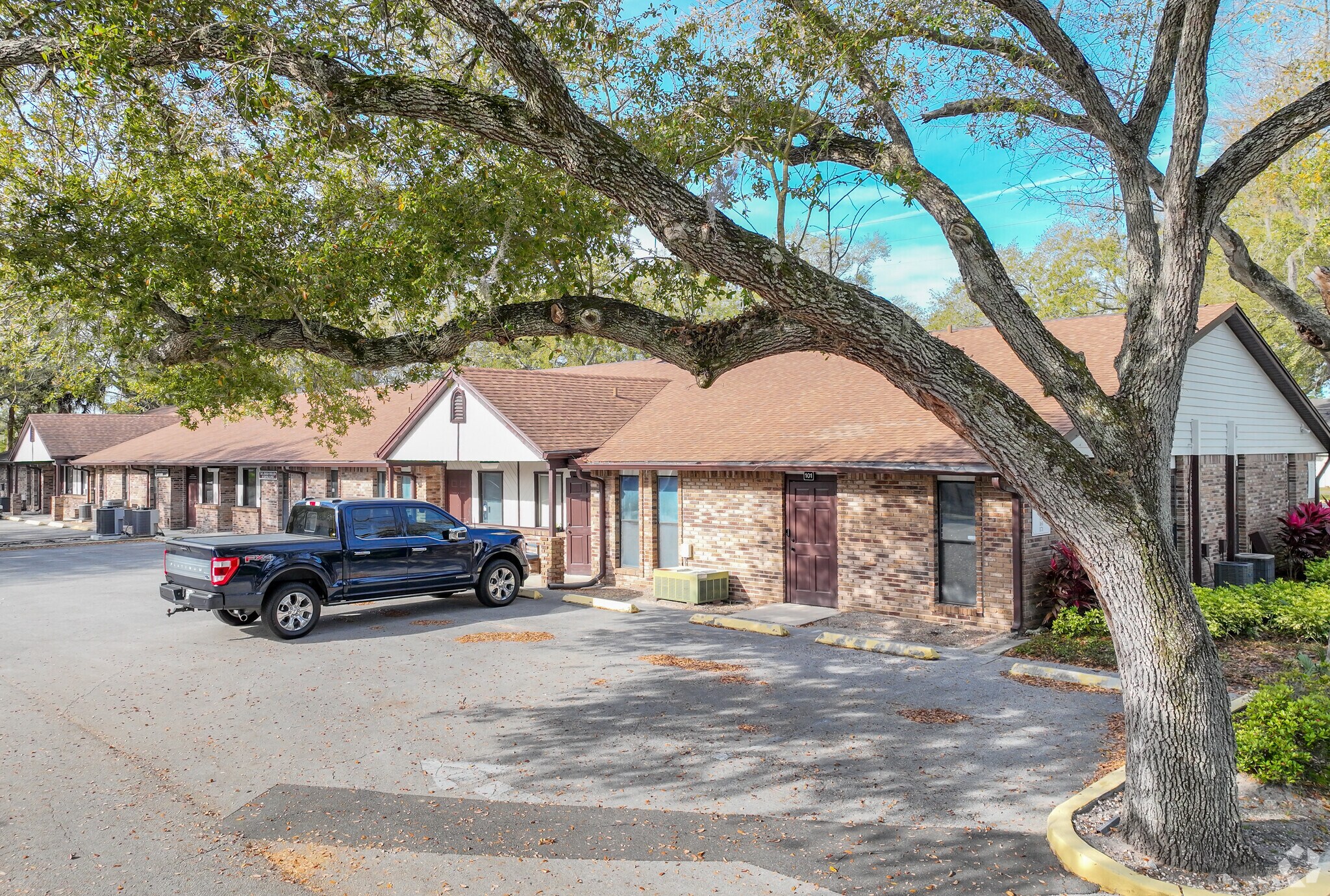 421 Montgomery Rd, Altamonte Springs, FL for Rent