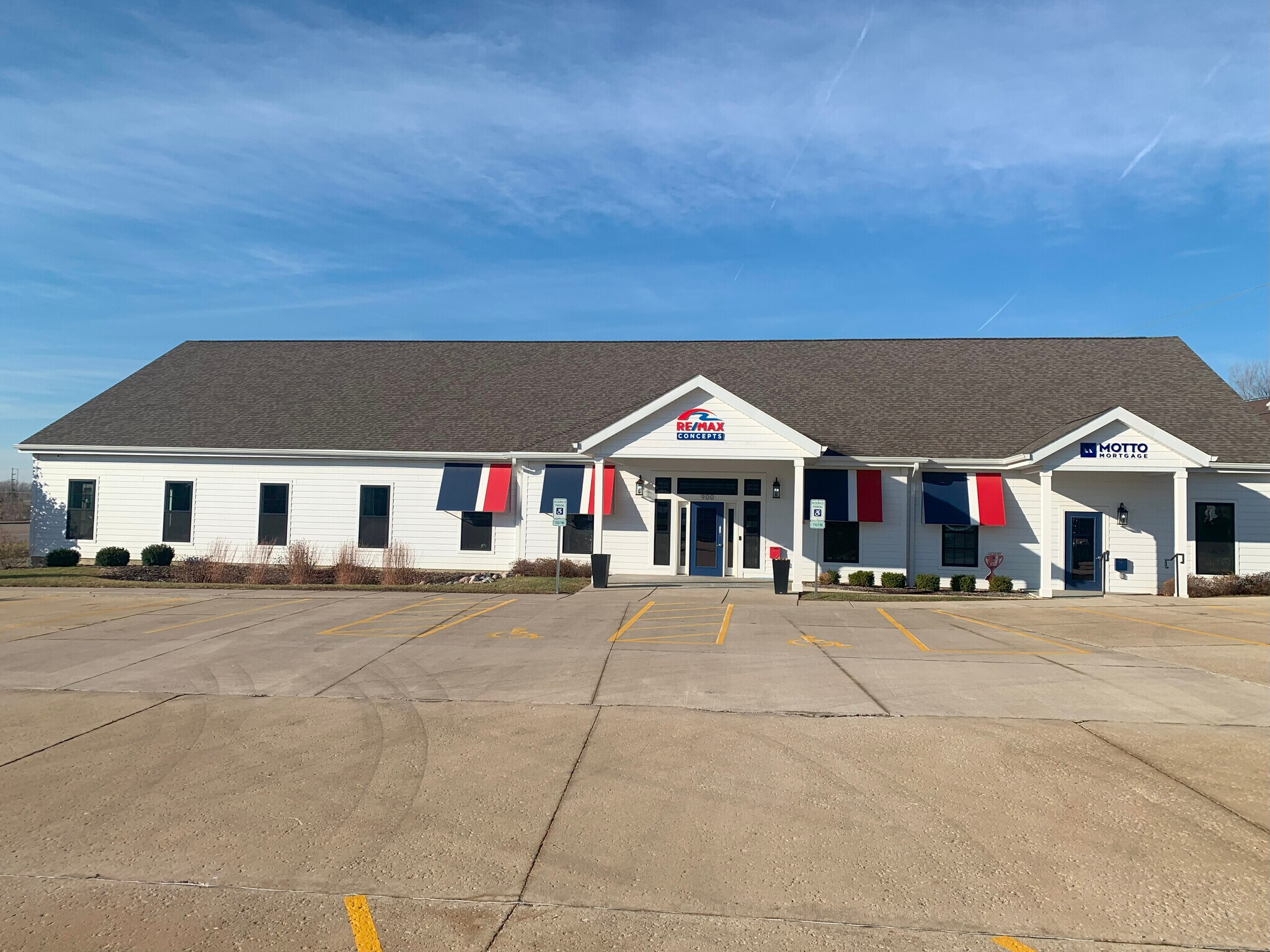 900 36th Ave, Moline, IL for Rent