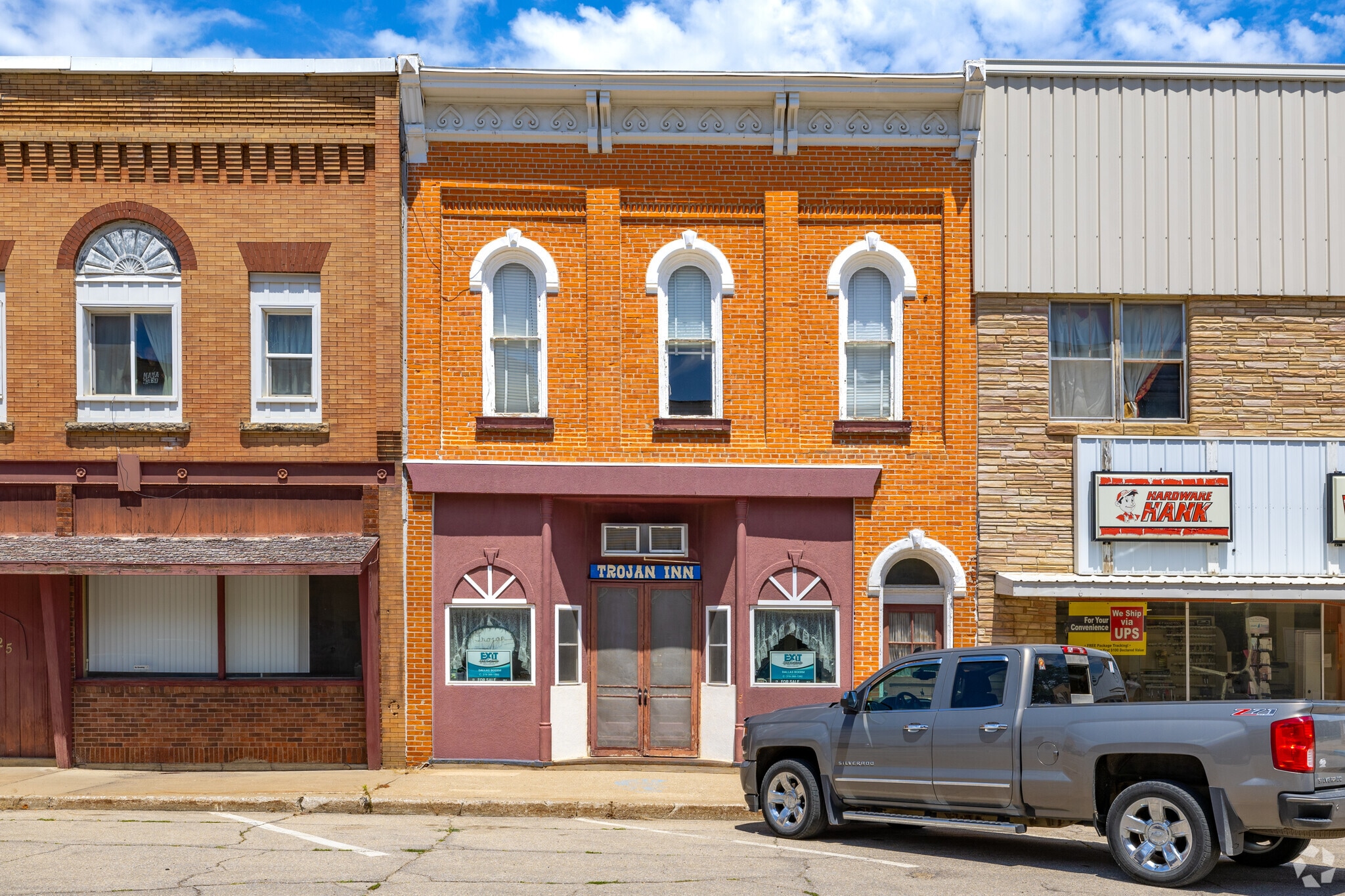127 E High St, Toledo, IA for Rent