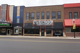 Charles City, IA Storefront - 413 N Main St
