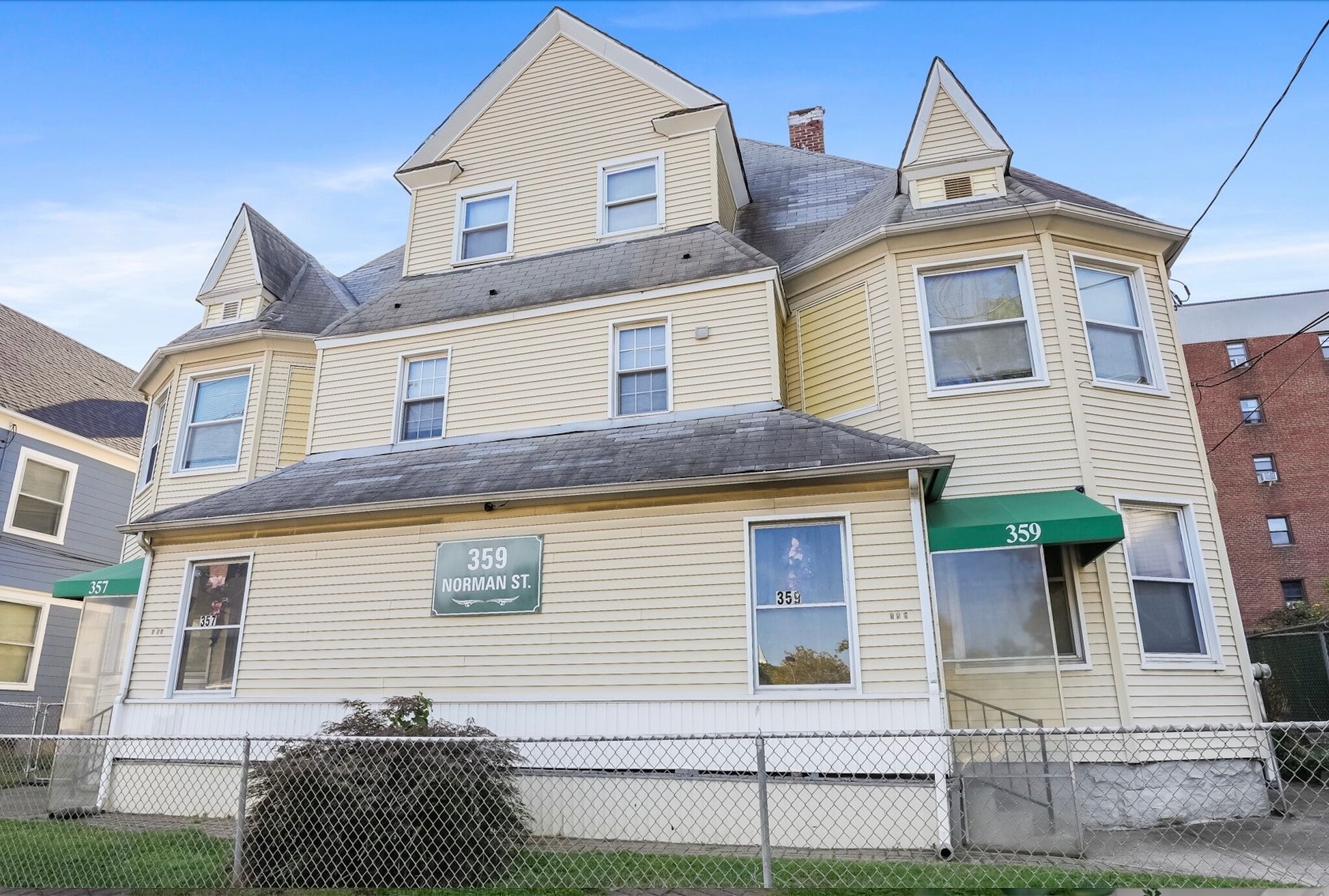 357-359 Norman St, Bridgeport, CT for Sale
