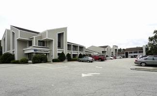 Salem, NH Storefront Retail/Office - 254 N Broadway Salem, NH Storefront Retail/Office - 254 N Broadway