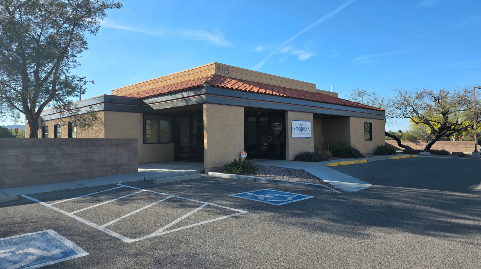 1815 W Saint Marys Rd, Tucson, AZ for Rent