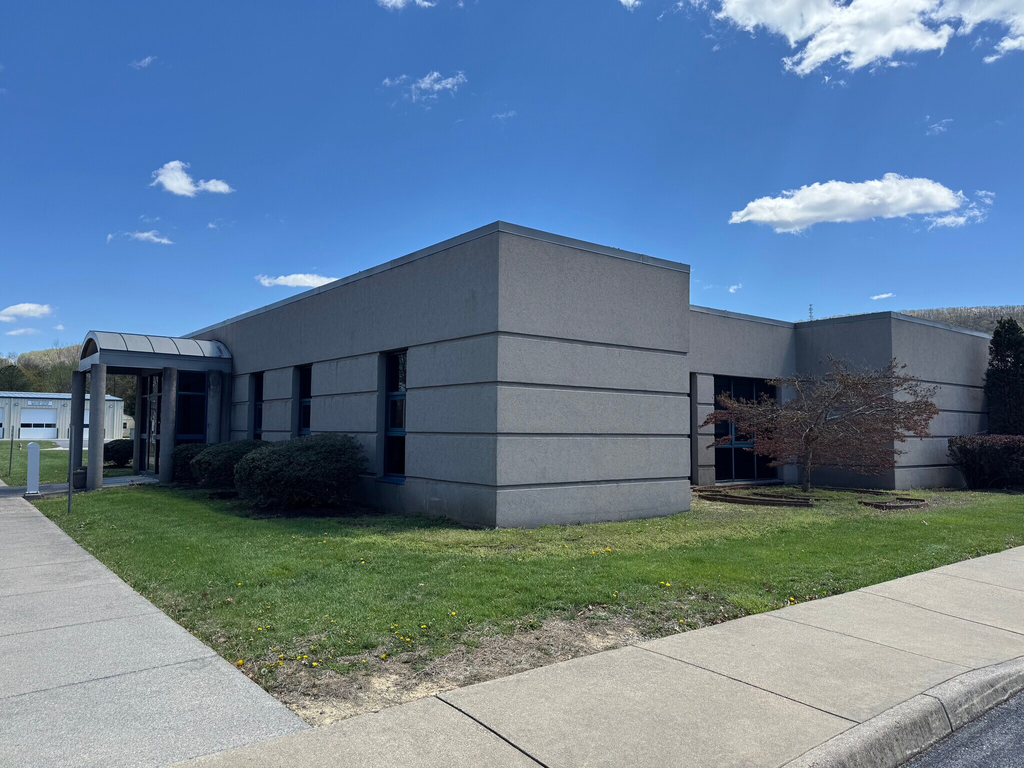 1504 Chestnut St, Clifton Forge, VA for Sale