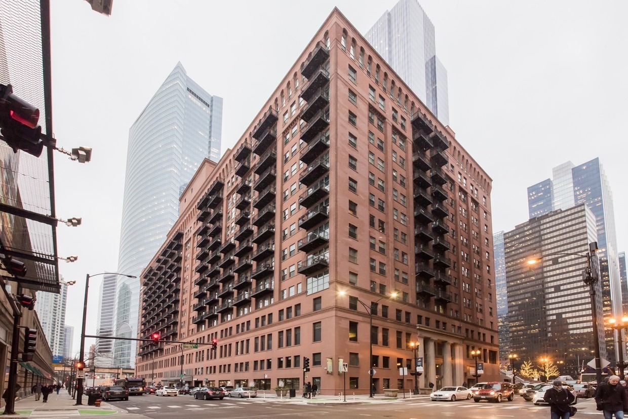 440 W Randolph St, Chicago, IL for Sale