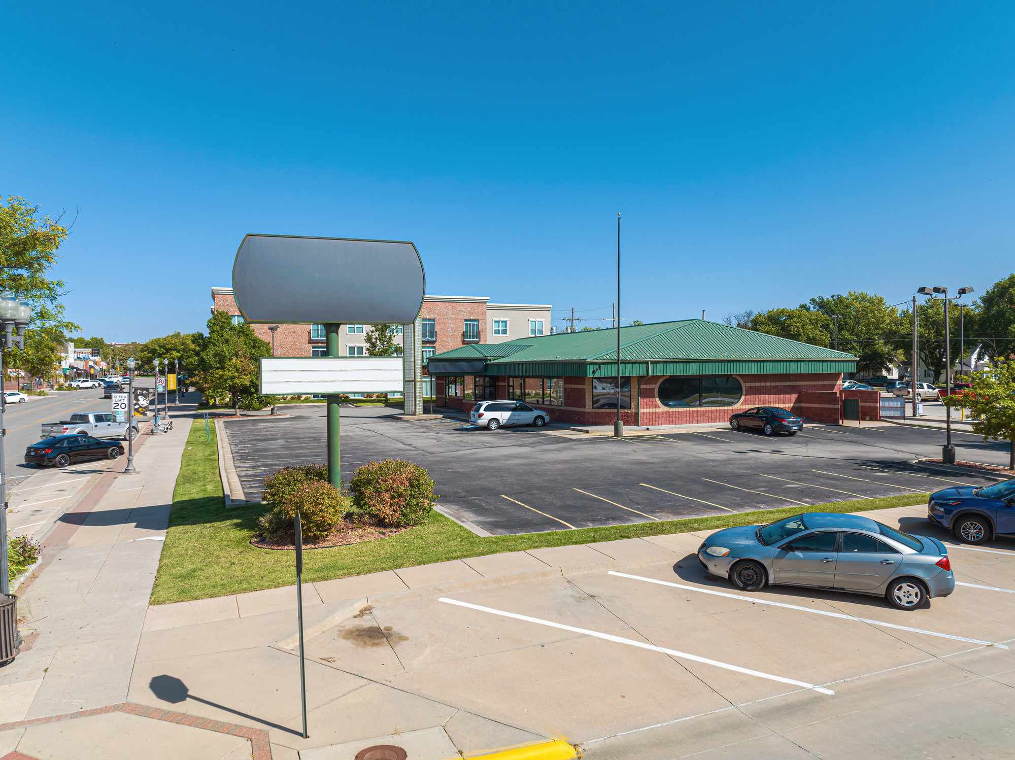 1012-1014 Commercial St, Emporia, KS for Rent