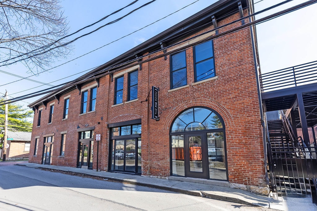 17 E Brickel St, Columbus, OH for Sale
