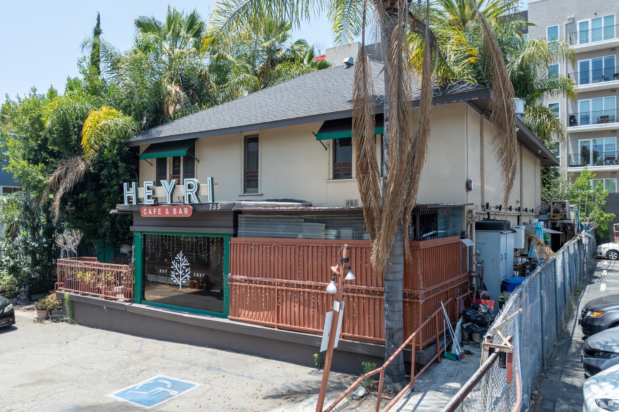 755 S Hobart Blvd, Los Angeles, CA for Rent