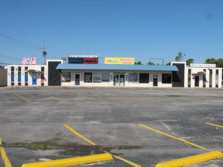 Lawton, OK Storefront Retail/Office - 2212-2220 NW Fort Sill Blvd