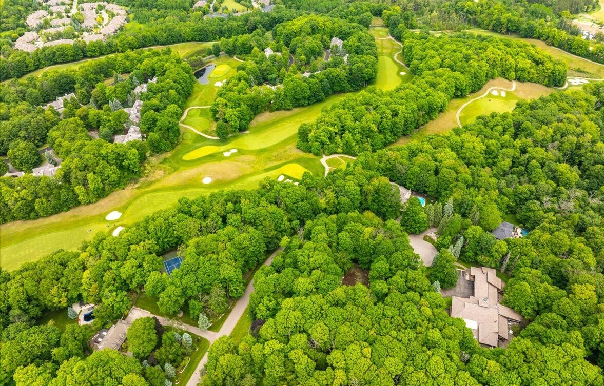 20 Woodsend Cres, Aurora, ON for Sale