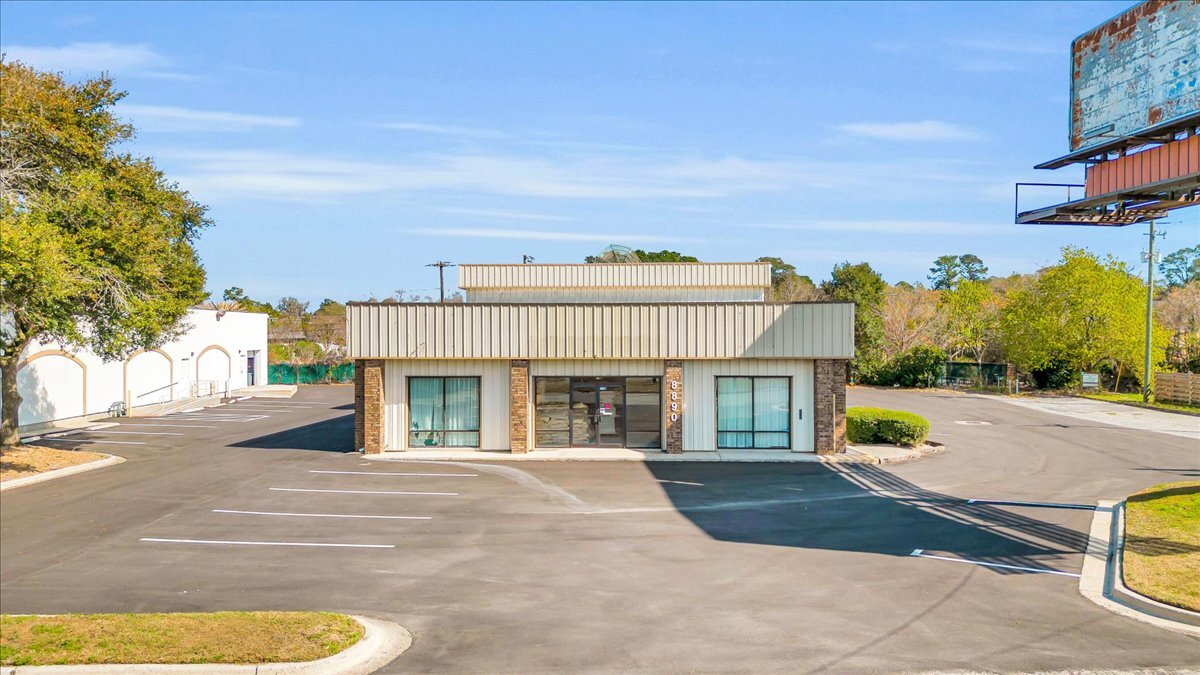 8890 Abercorn St, Savannah, GA for Sale