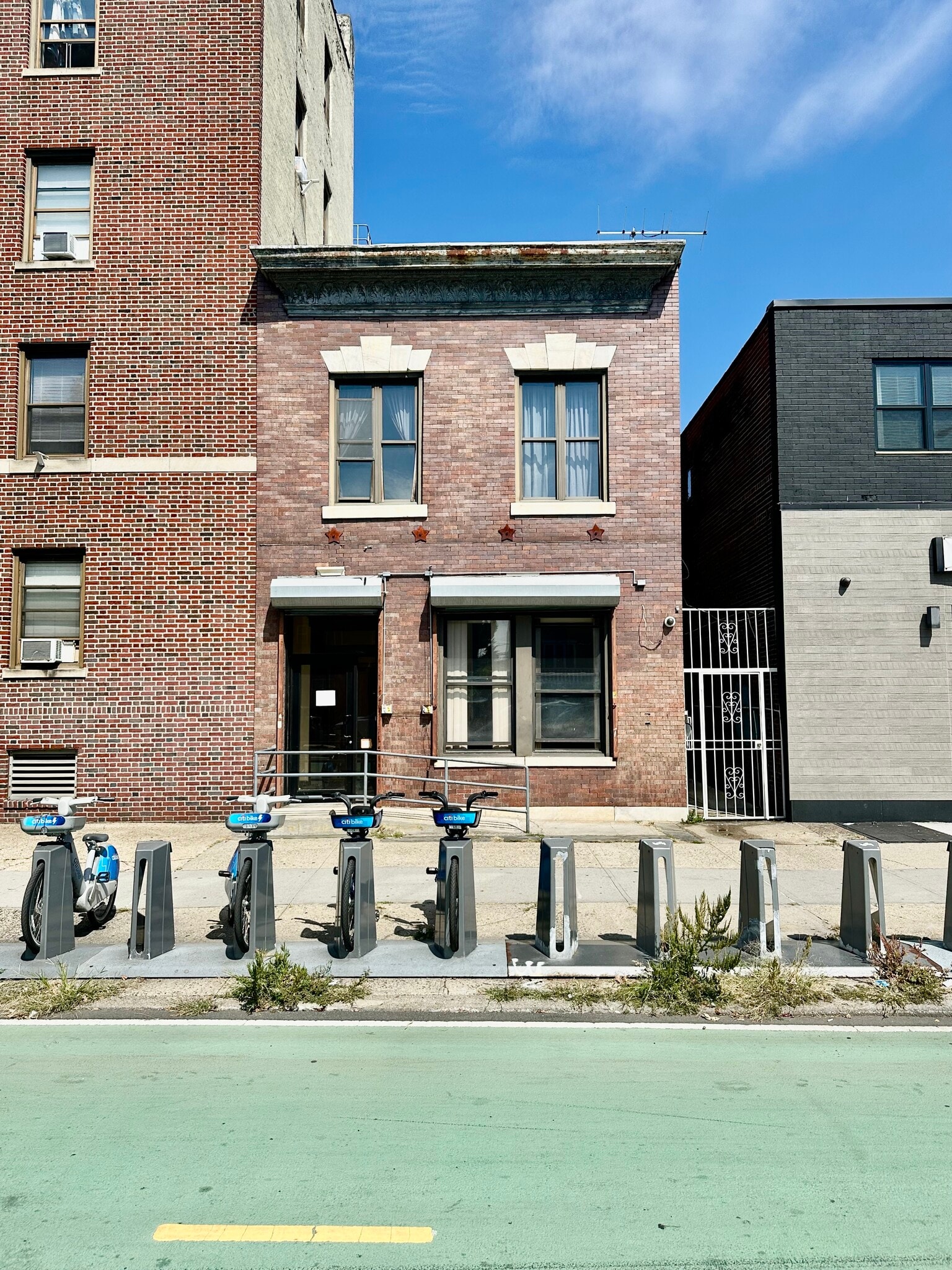 3005 31st Ave, Astoria, NY for Rent