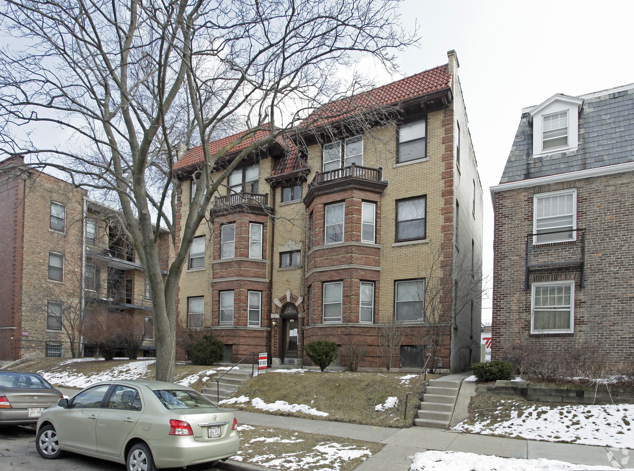 2634 N Stowell Ave, Milwaukee, WI for Sale