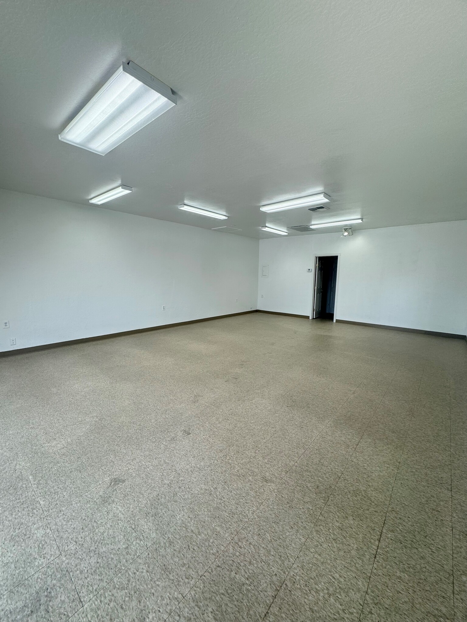 2920-2972 Churn Creek Rd, Redding, CA for Rent