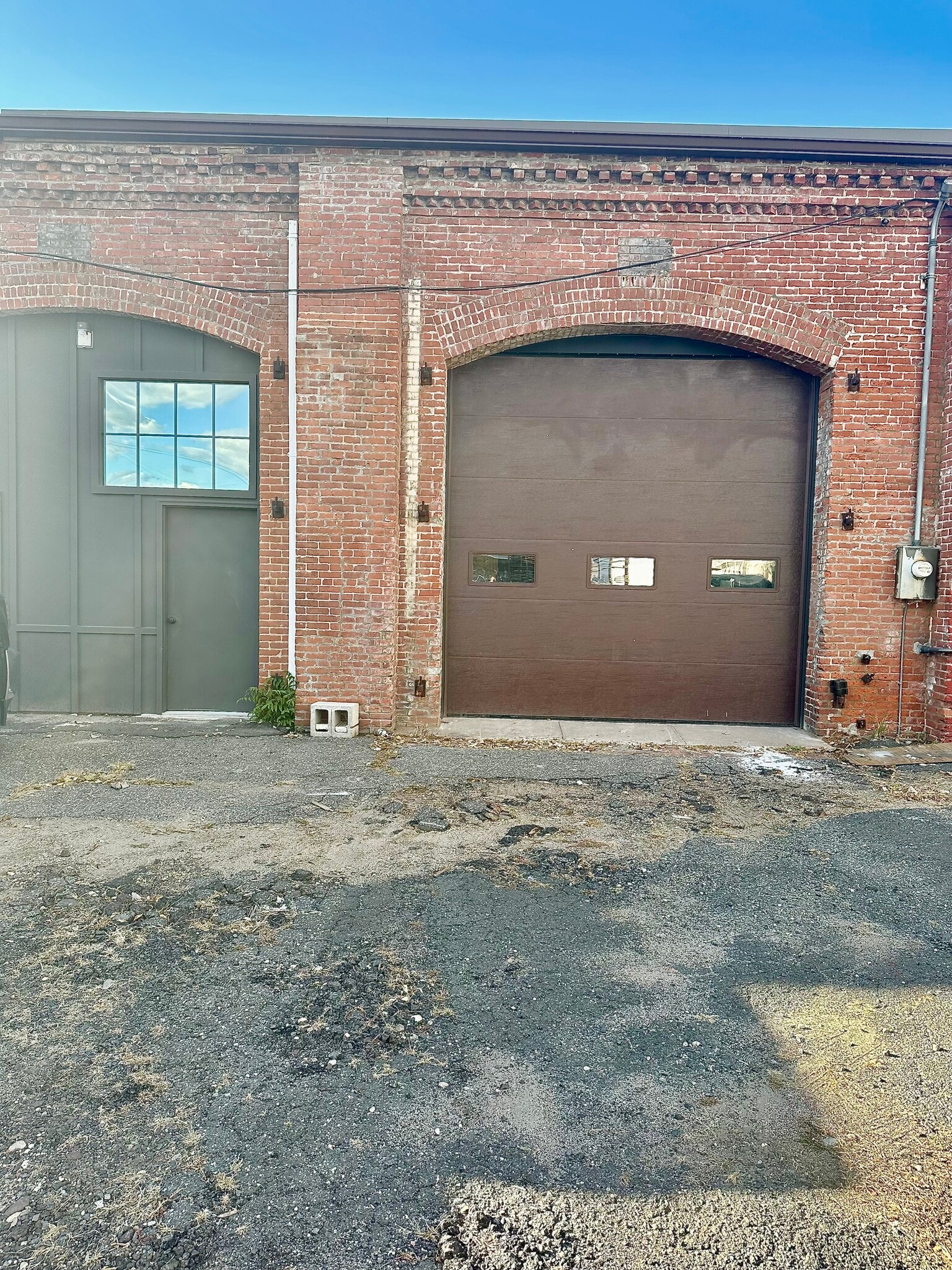 216-218 Day St, West Springfield, MA for Rent