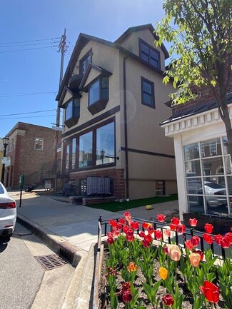 Hinsdale, IL Storefront Retail/Office - 18 W 1st St