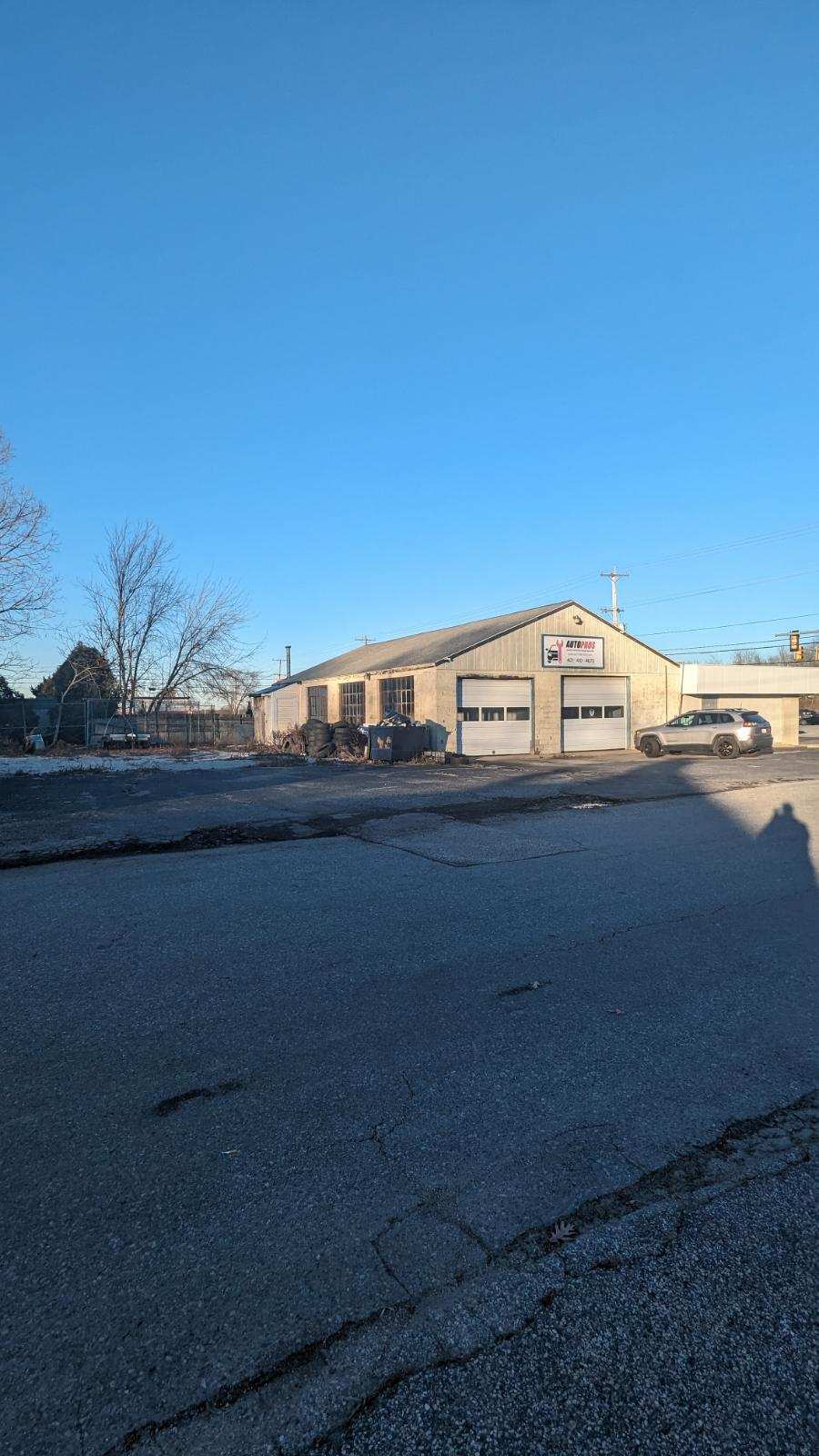 627 Ave Warren, RI 02885 Retail Property for Lease on