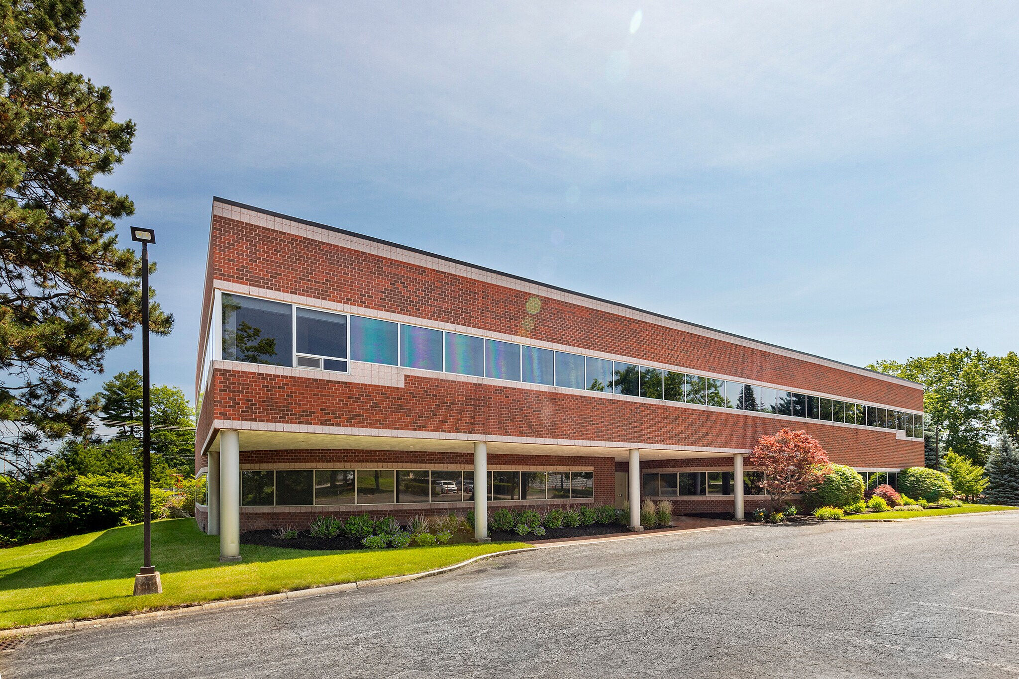 285 Mill Rd, Chelmsford, MA for Rent