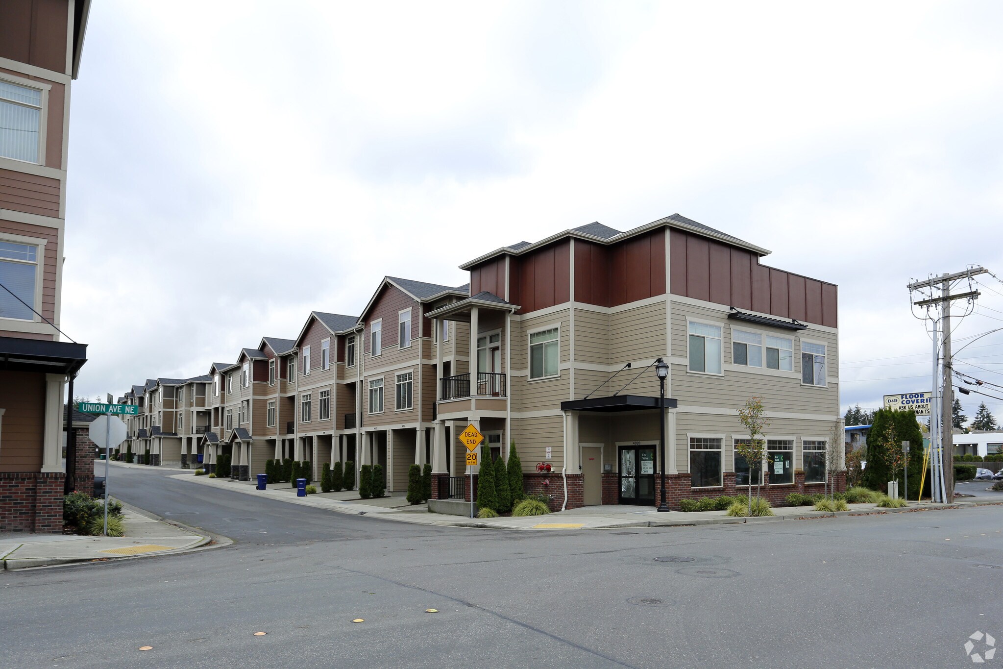 4020-4025 NE 3rd Pl, Renton, WA for Sale