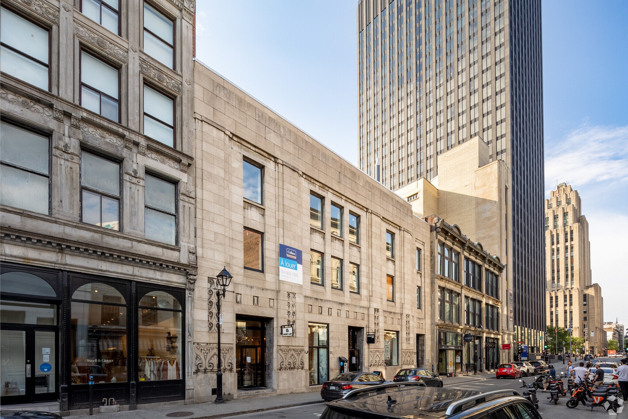 221-229 Rue Notre-Dame O, Montréal, QC for Rent