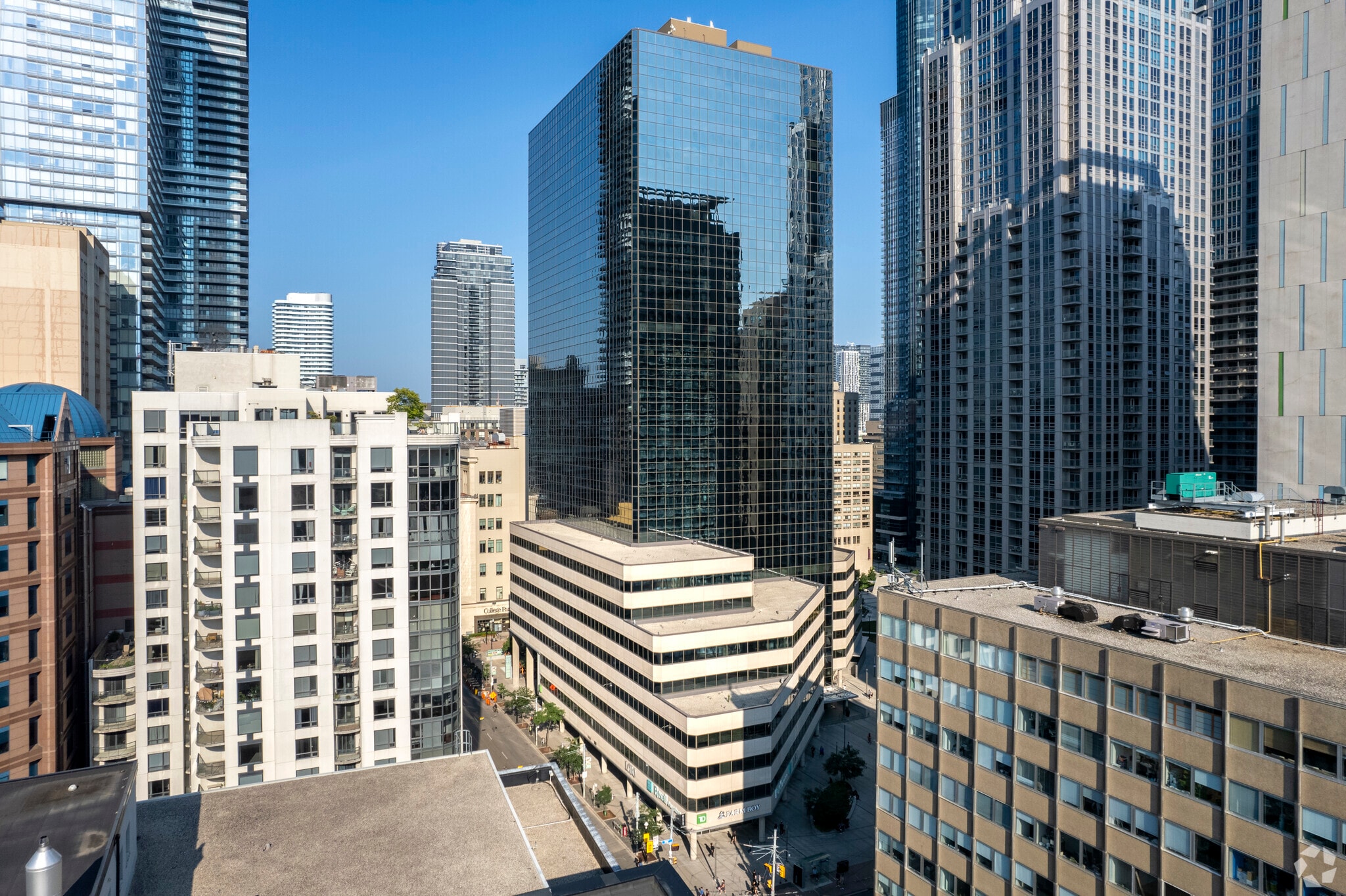 777 Bay St, Toronto, ON for Rent