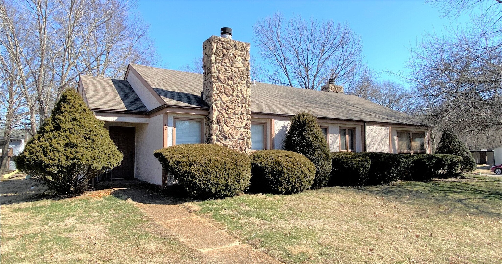 100 Turnbridge Dr, Swansea, IL for Sale