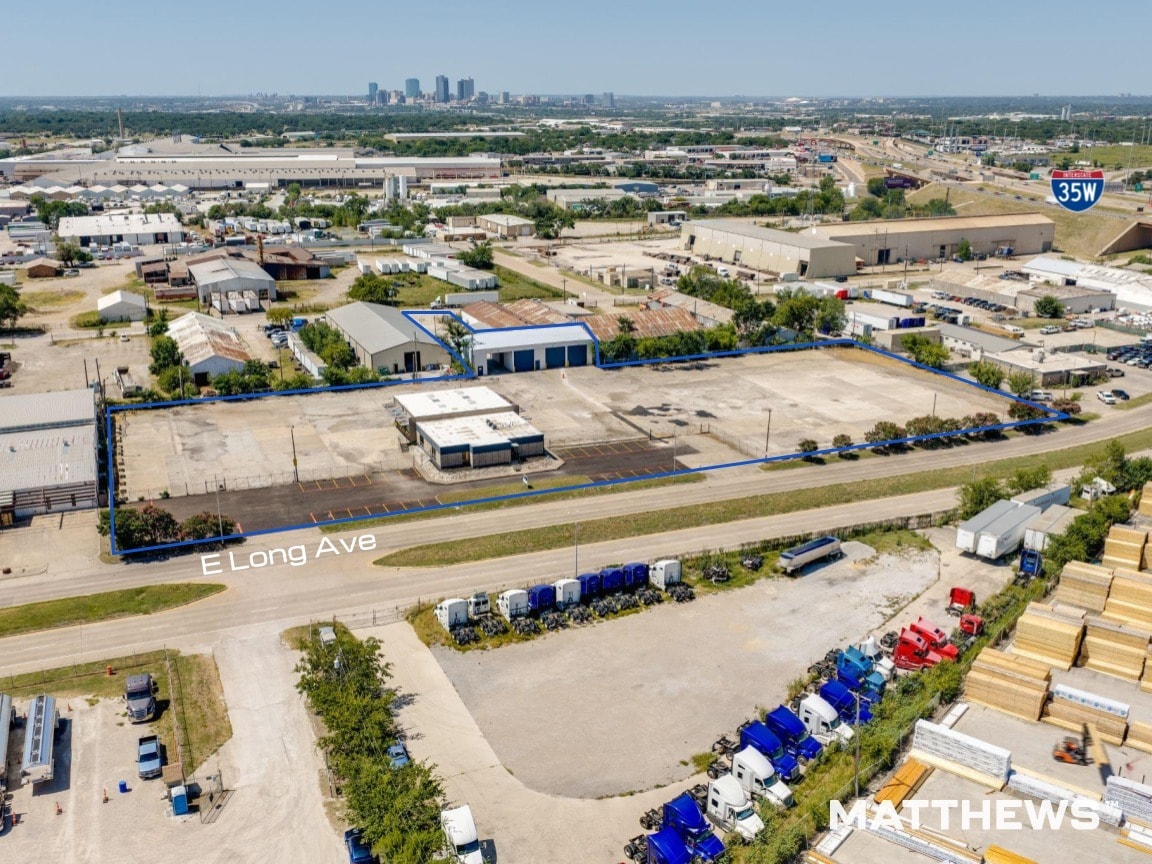 2560 E Long Ave, Fort Worth, TX for Rent
